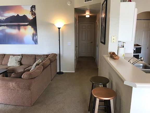 3rd image of 2126 E Pinnacle Terrace Way APT 201