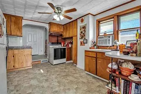 216 Rhode Island St Photo 1
