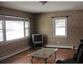 3rd image of 14 Glenwood Dr