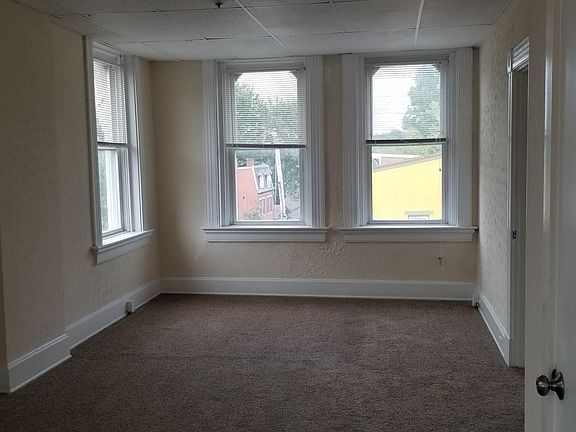 4th image of 1716 Hanfield St APT 3F