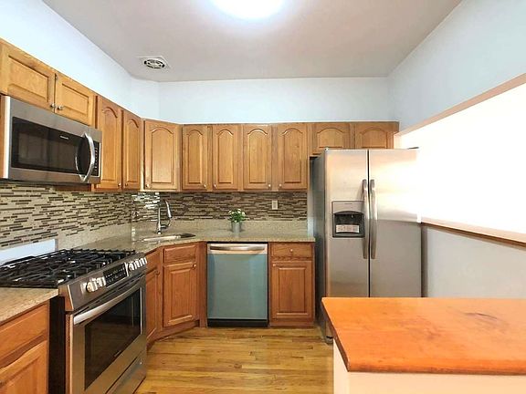 5th image of 230 Gates Ave #Top