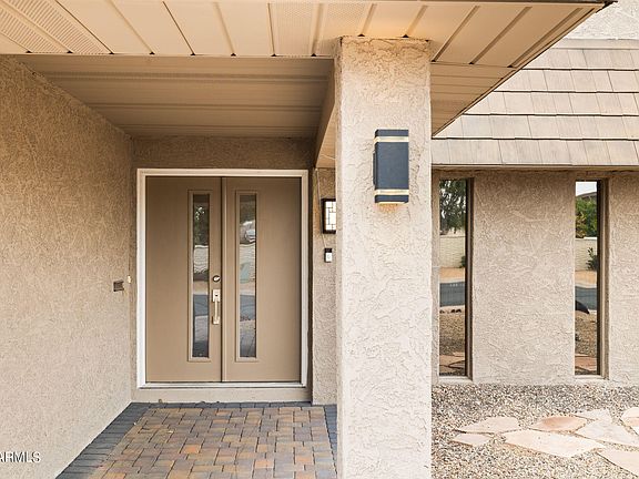 2nd image of 10616 W CAMEO Drive