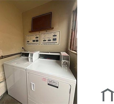 5th image of 12823 Burbank Blvd #6