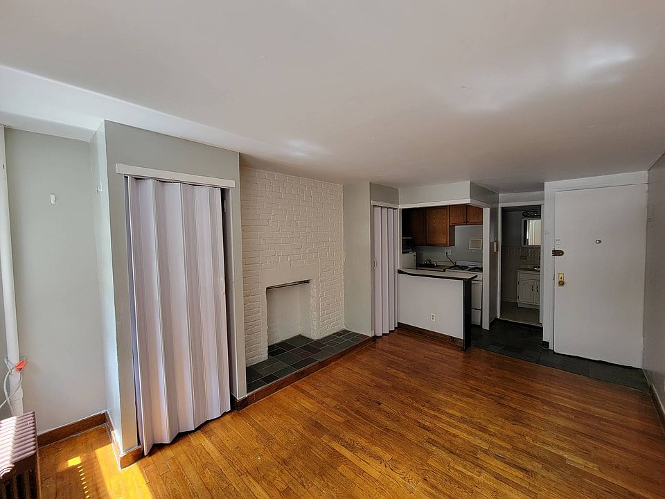 2nd image of 445 W 36th St APT 18