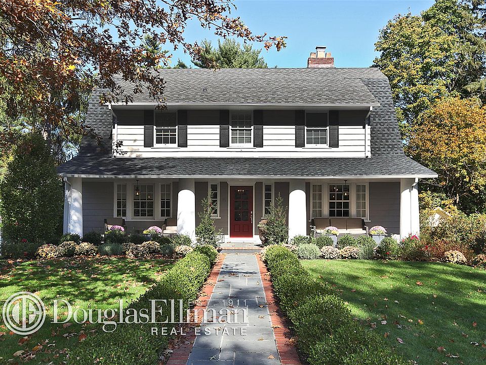 1st image of 15 Woodland Dr
