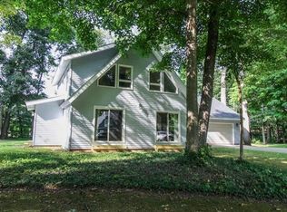 56512 Brave Dr, Three Rivers, MI 49093