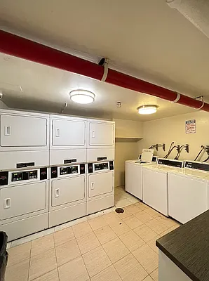 Rented by Avenues Real Estate | media 44