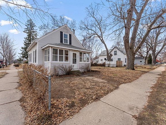 2nd image of 2001 43rd Ave N