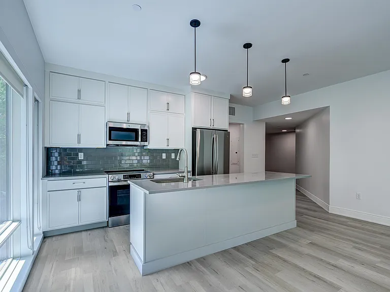 2059 Lafayette Rd #204 — Photo 21