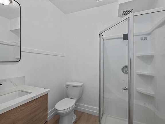 4th image of 3105 5th Ave APT 17