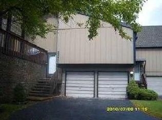 3S395 Chestnut Ct, Warrenville, IL