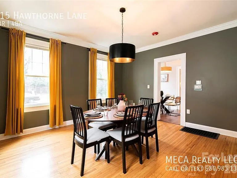 715 Hawthorne Ln — Photo 10