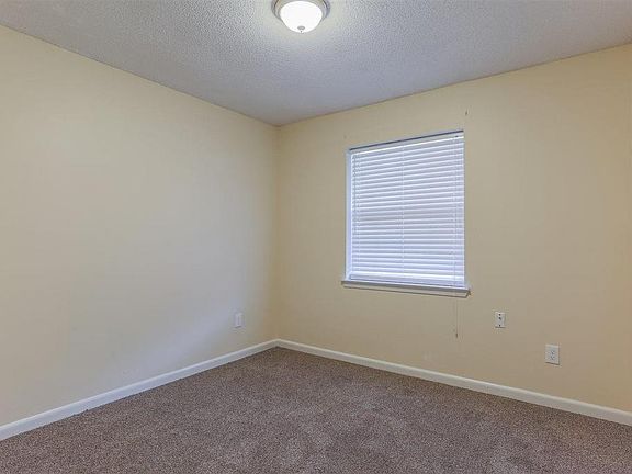 4th image of 3281 Las Brisas Dr