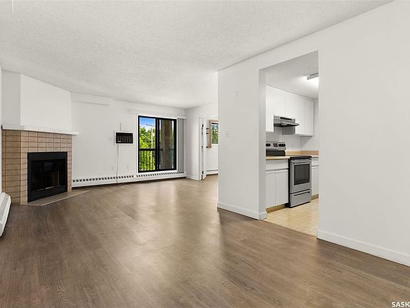 5th image of 3410 Park St #220