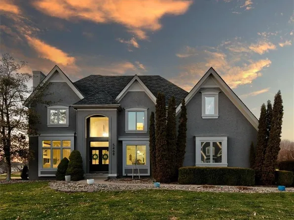 5468 NE Wedgewood Ln, Lees Summit, MO 64064