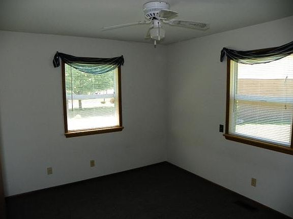 3rd image of 306 North Dr