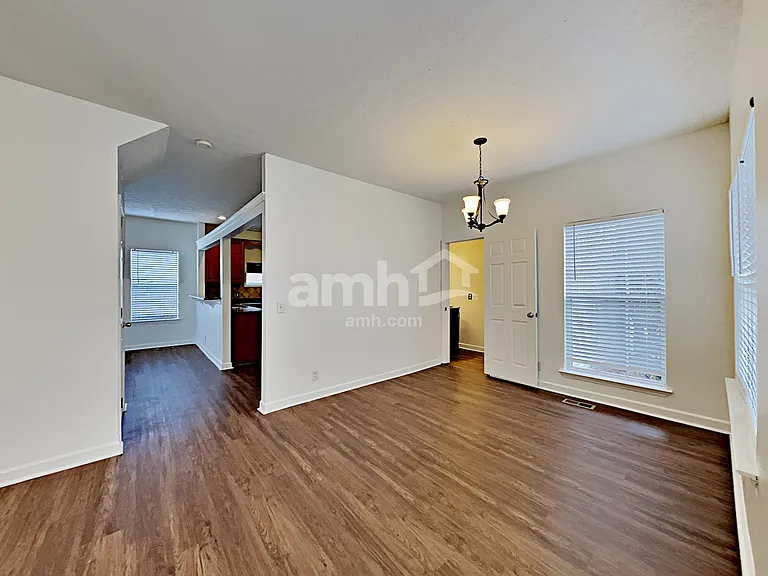 2960 Riverbend Dr — Photo 12