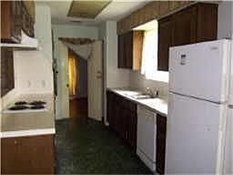 4th image of 7102 Eichler Dr