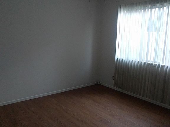 4th image of 49 Granada Ave APT C