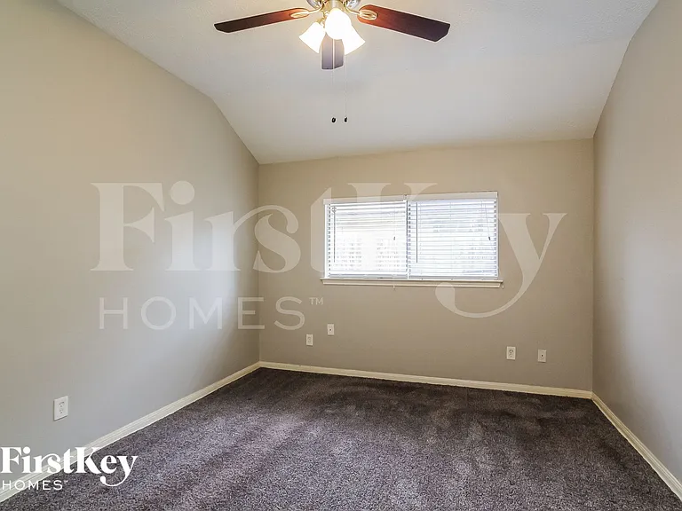 15410 Pebble Lake Dr — Photo 8