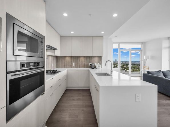 3 bedroom rental in Burnaby — photo 15