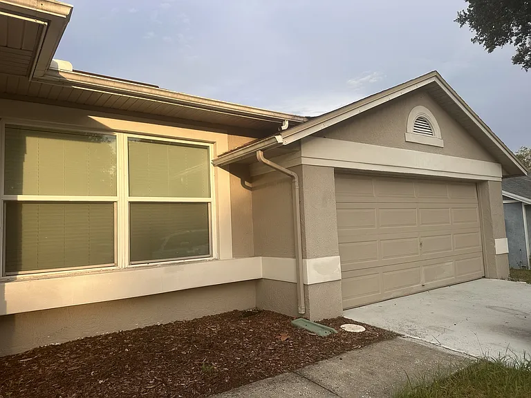 1913 Alafia Oaks Dr — Photo 16