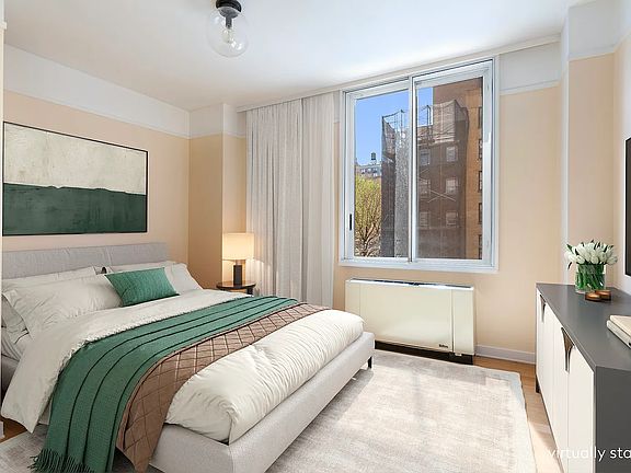 4th image of 101 W 79th St APT 2D