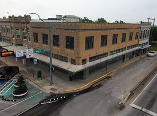 102 E 2nd St #205, Taylor, TX 76574