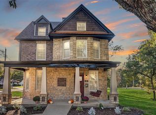 511 S Main St, Troy, IL 62294