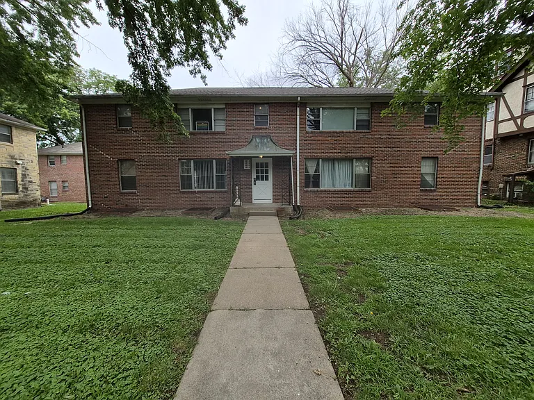 2516 A St — Photo 1