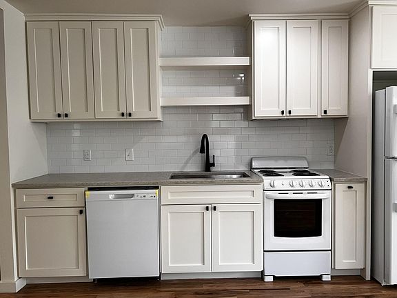 4th image of 517 Highland Ave #A
