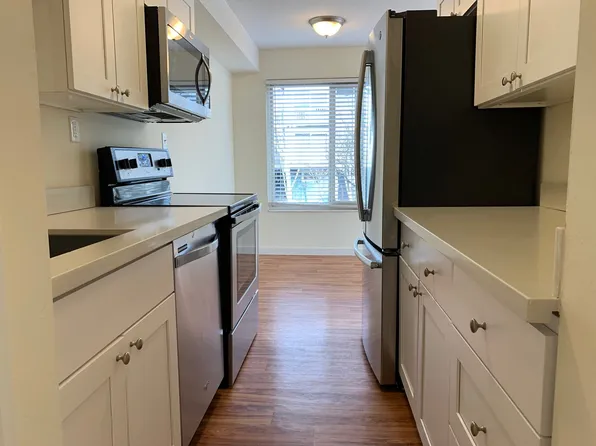 951 Wallingford Apts, 951 N 42nd St APT 202, Seattle, WA 98103