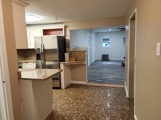 Rented by Compass | media 12