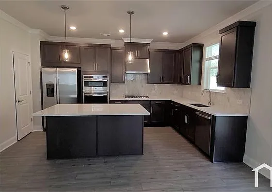 850 Elderberry Ct #1 — Photo 3