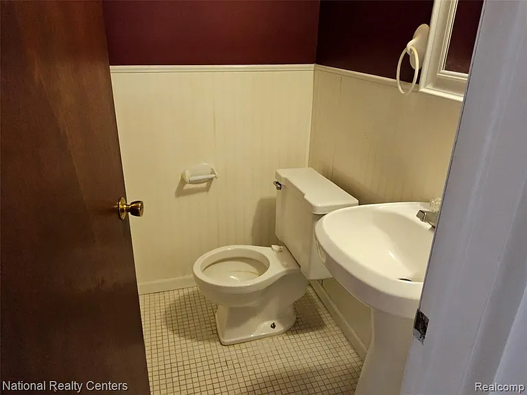 29576 City Center Dr #4 — Photo 11