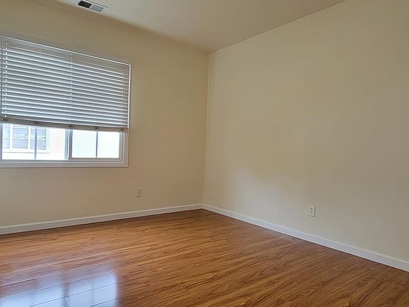 5th image of 5922 Camden St APT C