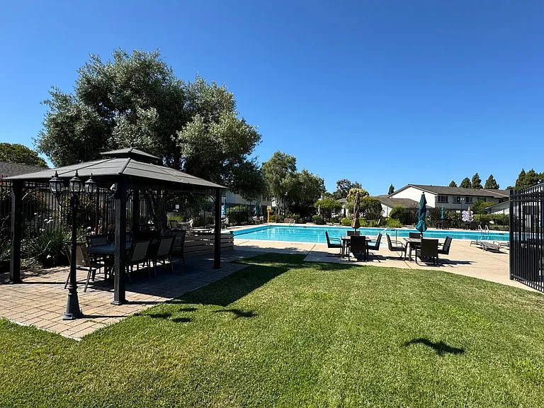 4428 Viejo Way — Photo 36