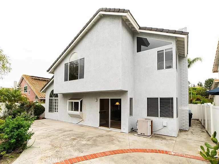 26732 Ashford — Photo 22