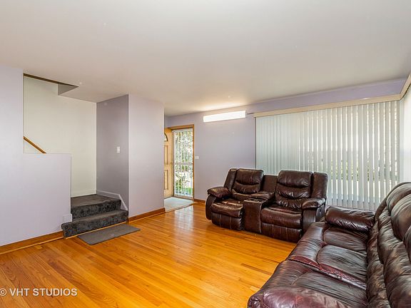 5th image of 4917 Carol St #A