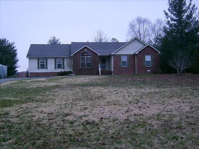 1st image of 104 Dawn Ct