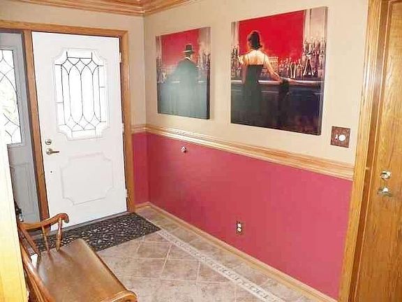 Entry/Foyer
