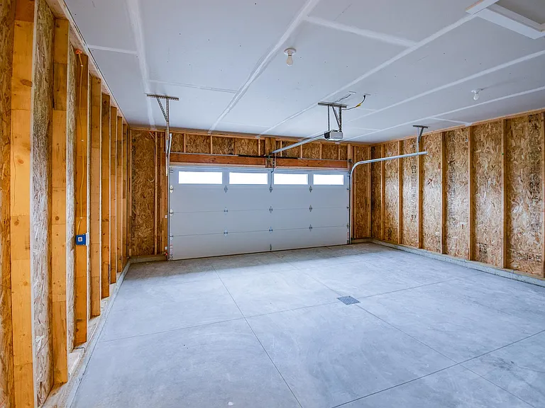 9250 Brook Hollow Ln — Photo 24