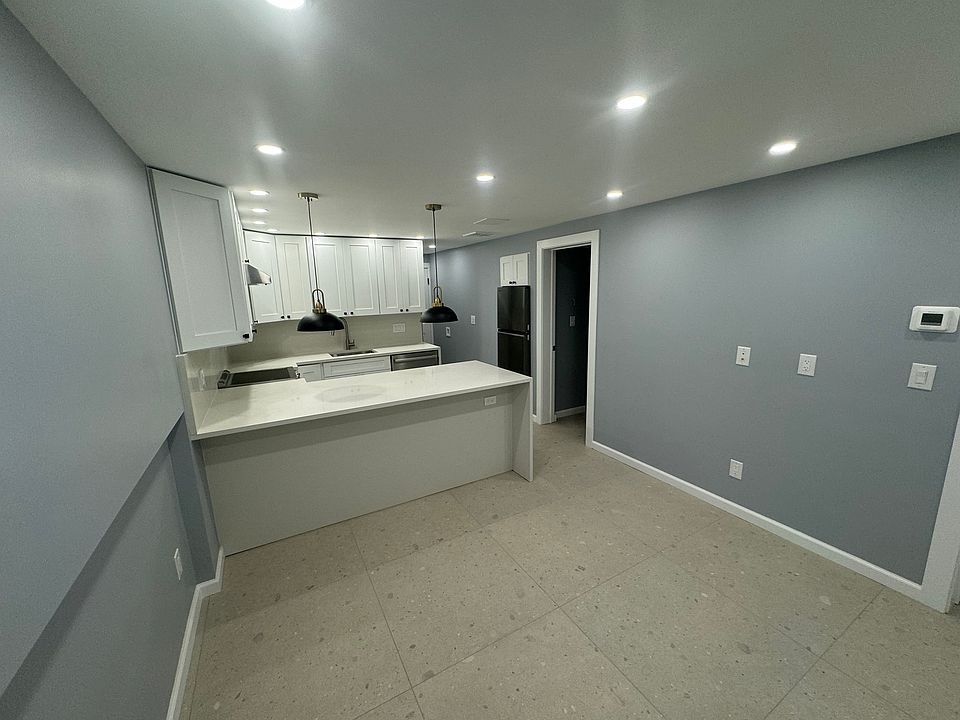 1st image of 447 Kneeland Ave #1