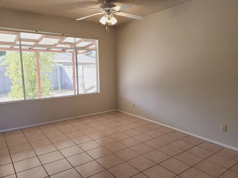 8425 E Crestwood Way — Photo 8