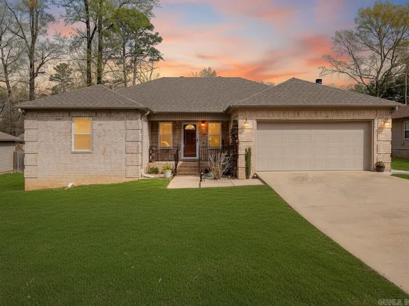 213 Greenwood Ave, Sherwood, AR 72120