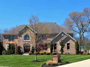 18 Tuxedo Ct, Marlton, NJ 08053