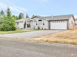 30 Park Ln, Sequim, WA 98382