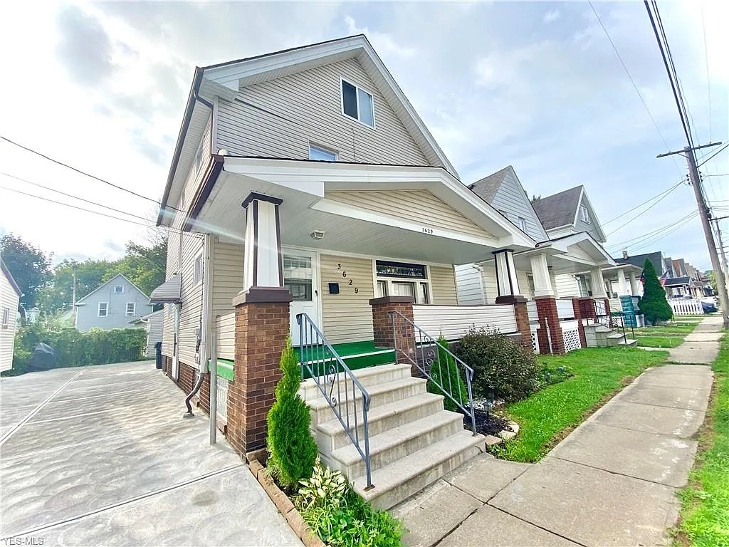 3629 W 47th Pl photo 1