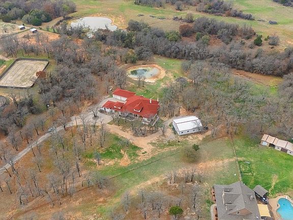 2nd image of 117 Redtail Ct