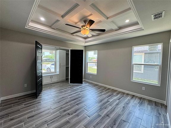 4th image of 209 S Raul Longoria Rd